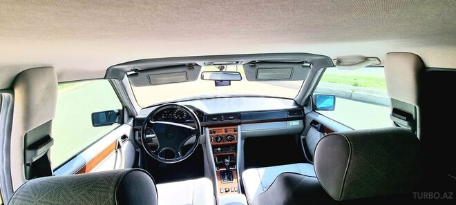 Mercedes E 220 1995, 245,678 km - 2.2 l - Gəncə