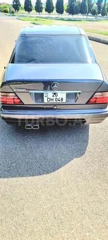 Mercedes E 220 1995, 245,678 km - 2.2 l - Gəncə