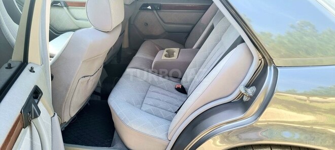 Mercedes E 220 1995, 245,678 km - 2.2 l - Gəncə