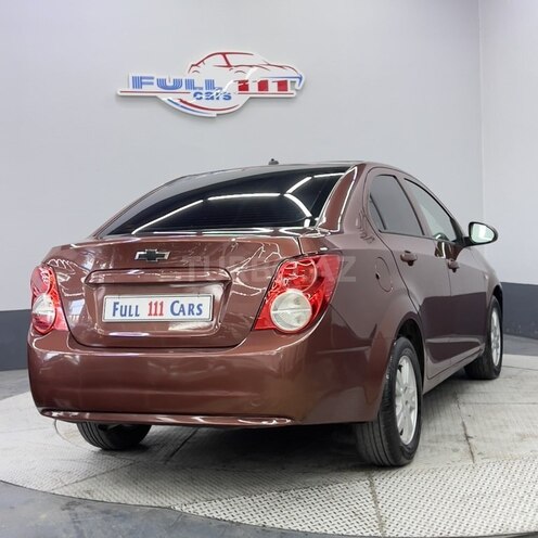Chevrolet Aveo-7