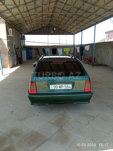 Mercedes C 200 2000, 427,000 km - 2.0 l - Bakı