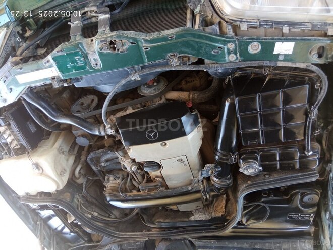 Mercedes C 200 2000, 427,000 km - 2.0 l - Bakı