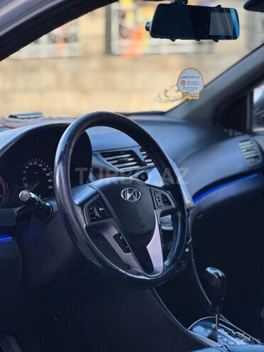 Hyundai Accent 2014, 132,020 km - 1.6 l - Bakı