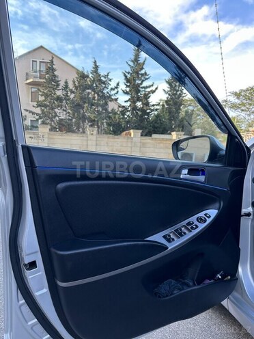 Hyundai Accent 2014, 132,020 km - 1.6 l - Bakı