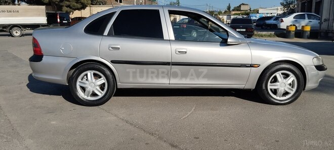 Opel Vectra 1997, 150,000 km - 2.0 l - Bakı
