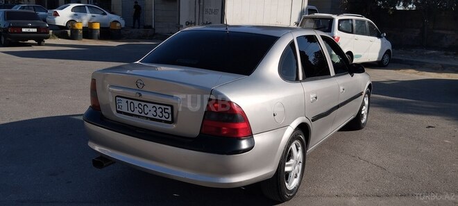 Opel Vectra 1997, 150,000 km - 2.0 l - Bakı