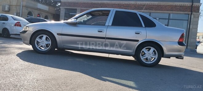 Opel Vectra 1997, 150,000 km - 2.0 l - Bakı