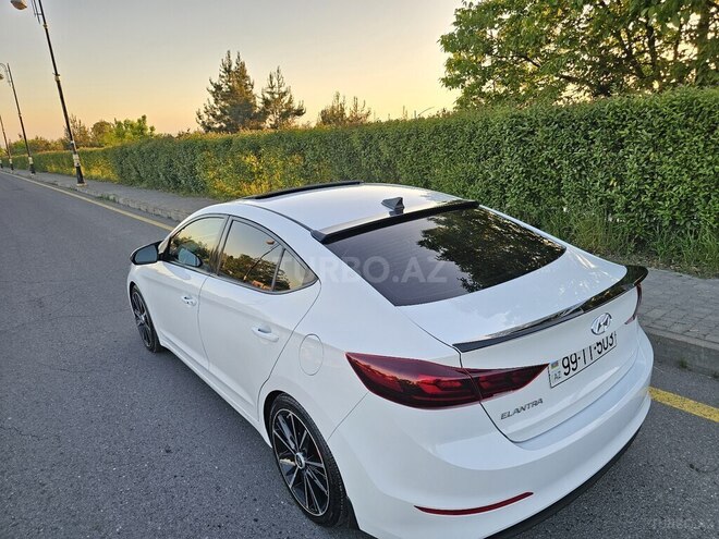 Hyundai Elantra 2018, 172,698 km - 2.0 л - Qəbələ