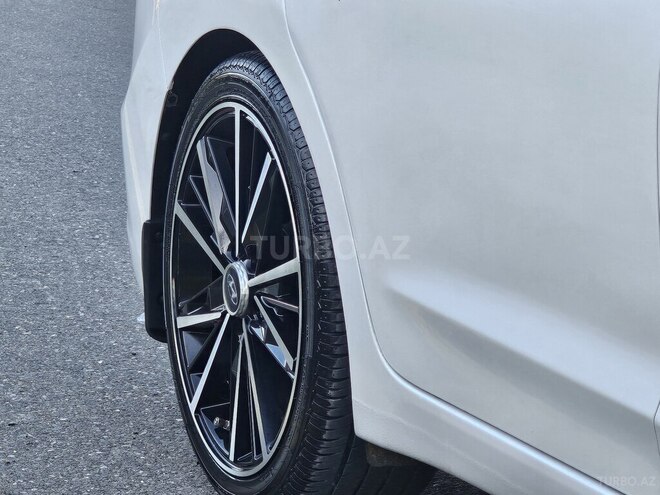 Hyundai Elantra 2018, 172,698 km - 2.0 л - Qəbələ