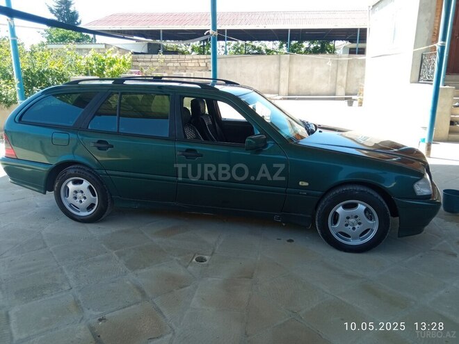 Mercedes C 200 2000, 427,000 km - 2.0 l - Bakı