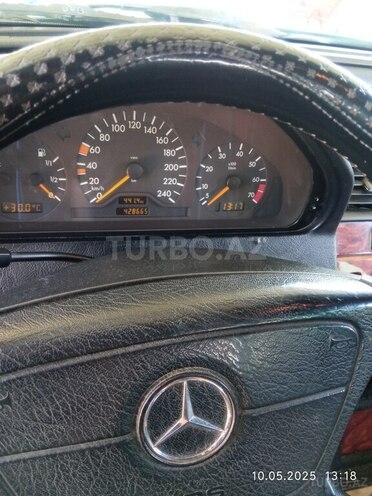 Mercedes C 200 2000, 427,000 km - 2.0 l - Bakı