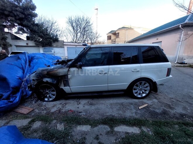 Land Rover RR Evoque 2003, 298,000 km - 4.4 l - Bakı