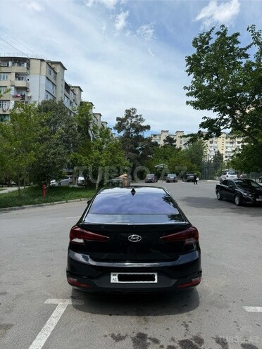 Hyundai Elantra 2019, 80,000 km - 1.4 l - Bakı