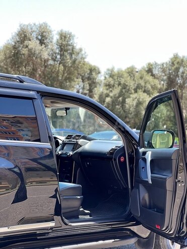 Toyota Land Cruiser Prado 2014, 108,000 km - 2.7 л - Bakı