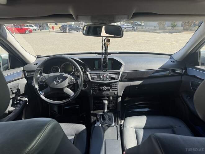 Mercedes E 200 2010, 212,000 km - 1.8 l - Bakı