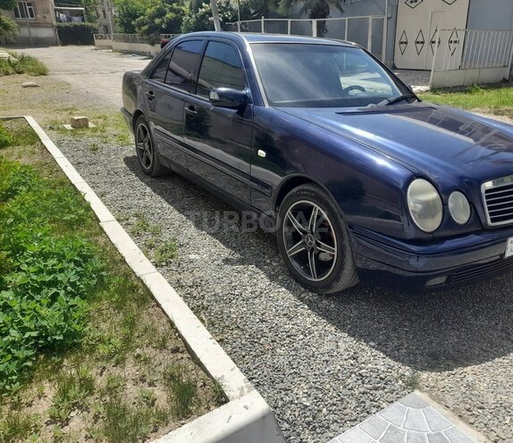 Mercedes E 200 1997, 595,500 km - 2.0 l - Gəncə