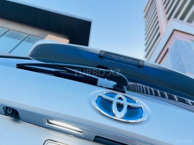 Toyota Prius V 2012, 185,000 km - 1.8 л - Bakı