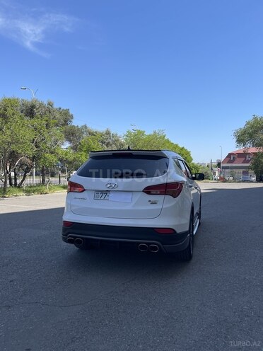 Hyundai Santa Fe-14