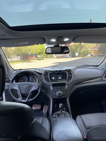 Hyundai Santa Fe-21