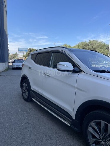 Hyundai Santa Fe-17