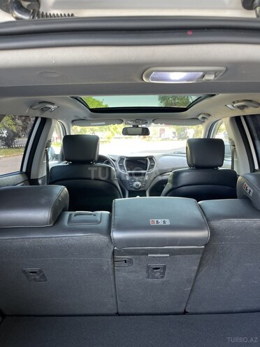 Hyundai Santa Fe-18