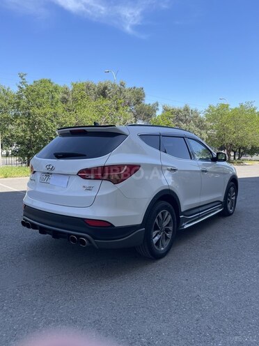 Hyundai Santa Fe-11