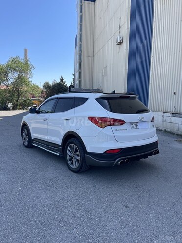 Hyundai Santa Fe-12