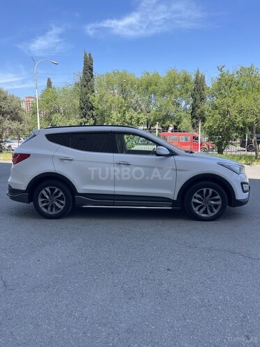 Hyundai Santa Fe-16