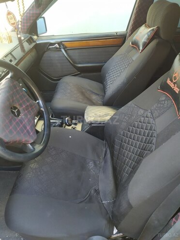 Mercedes E 300 d 1989, 282,646 km - 3.0 л - Bakı