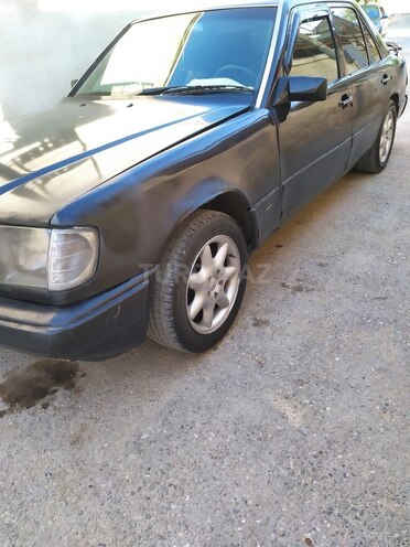 Mercedes E 300 d 1989, 282,646 km - 3.0 л - Bakı