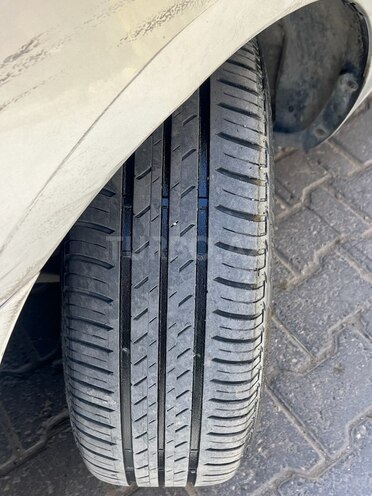 Kia Carens 2006, 460,000 km - 2.0 l - Bakı