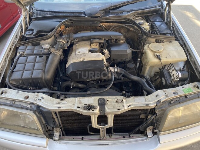 Mercedes C 200 1998, 328,000 km - 2.0 l - Bakı
