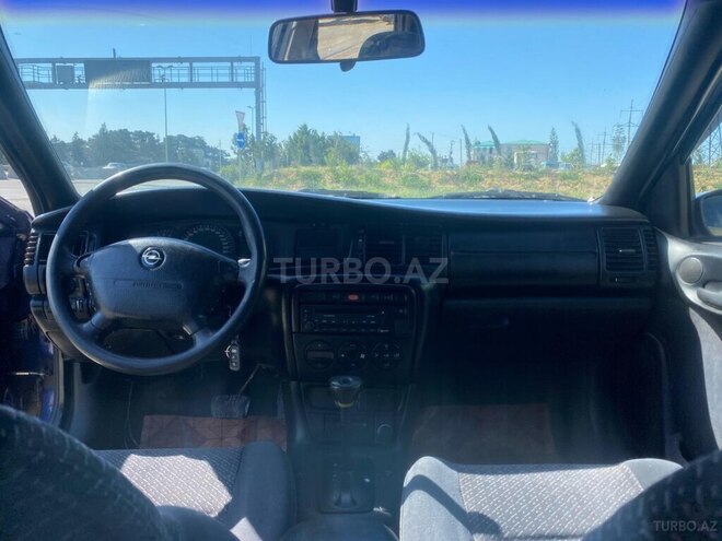 Opel Vectra 1996, 235,000 km - 2.0 l - Bakı