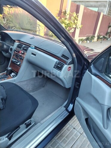 Mercedes E 200 1998, 386,700 km - 2.0 l - Şirvan