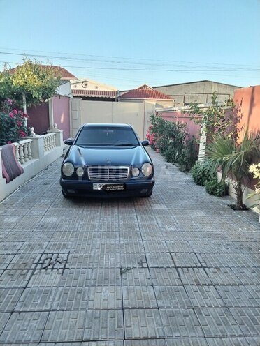 Mercedes E 200 1998, 386,700 km - 2.0 l - Şirvan