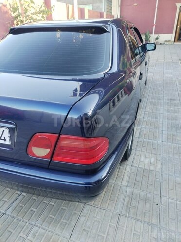 Mercedes E 200 1998, 386,700 km - 2.0 l - Şirvan