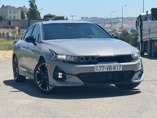 Kia K5-1
