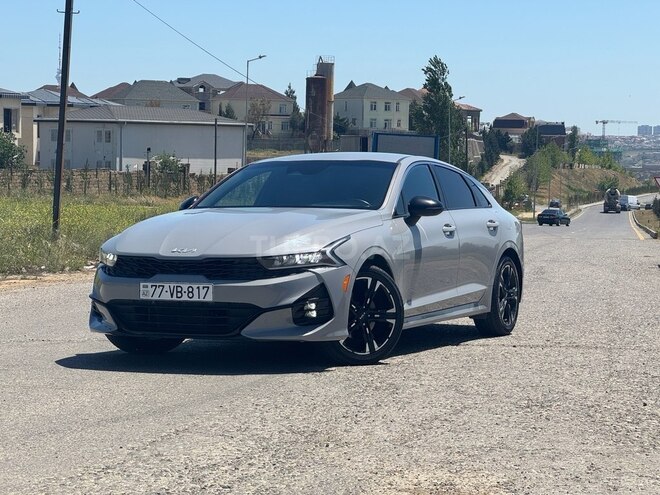 Kia K5-4