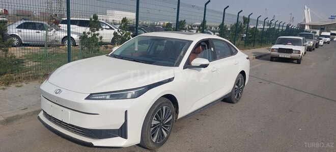 Changan Qiyuan A05 2024, 0 km - 1.5 л - Sumqayıt