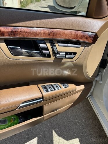 Mercedes S 550 2006, 258,000 km - 5.5 l - Bakı