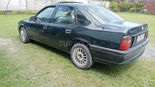 Opel Vectra 1994, 392,473 km - 1.8 l - Zaqatala