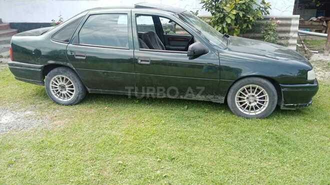 Opel Vectra 1994, 392,473 km - 1.8 l - Zaqatala