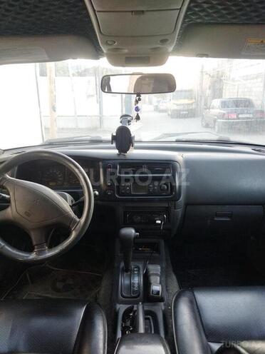 Mitsubishi Pajero 2000, 300,000 km - 2.8 l - Bakı