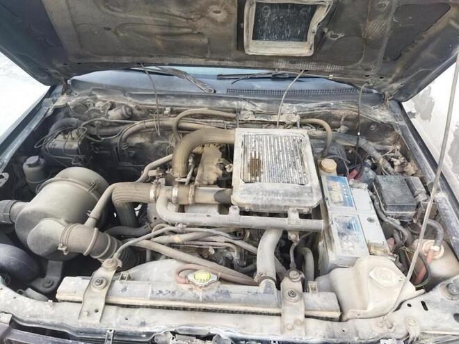 Mitsubishi Pajero 2000, 300,000 km - 2.8 l - Bakı