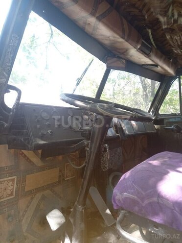 MAZ 5549 1987, 285,600 km - 11.0 л - Zaqatala