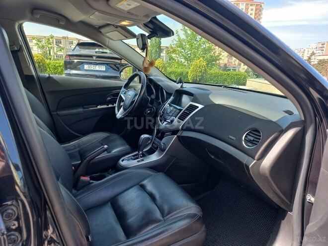 Chevrolet Cruze-8