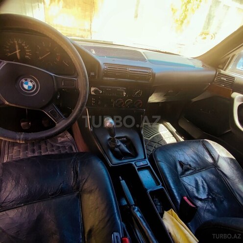BMW 520 1990, 340,000 km - 2.0 l - Bakı