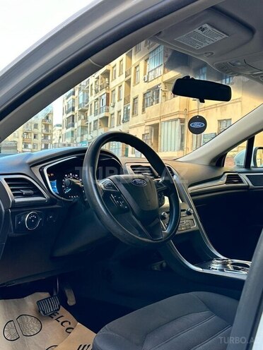 Ford Fusion (North America) 2017, 180,000 km - 1.5 л - Masallı