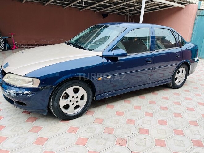 Opel Vectra 1999, 285,635 km - 1.6 l - Qazax