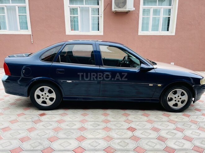 Opel Vectra 1999, 285,635 km - 1.6 l - Qazax